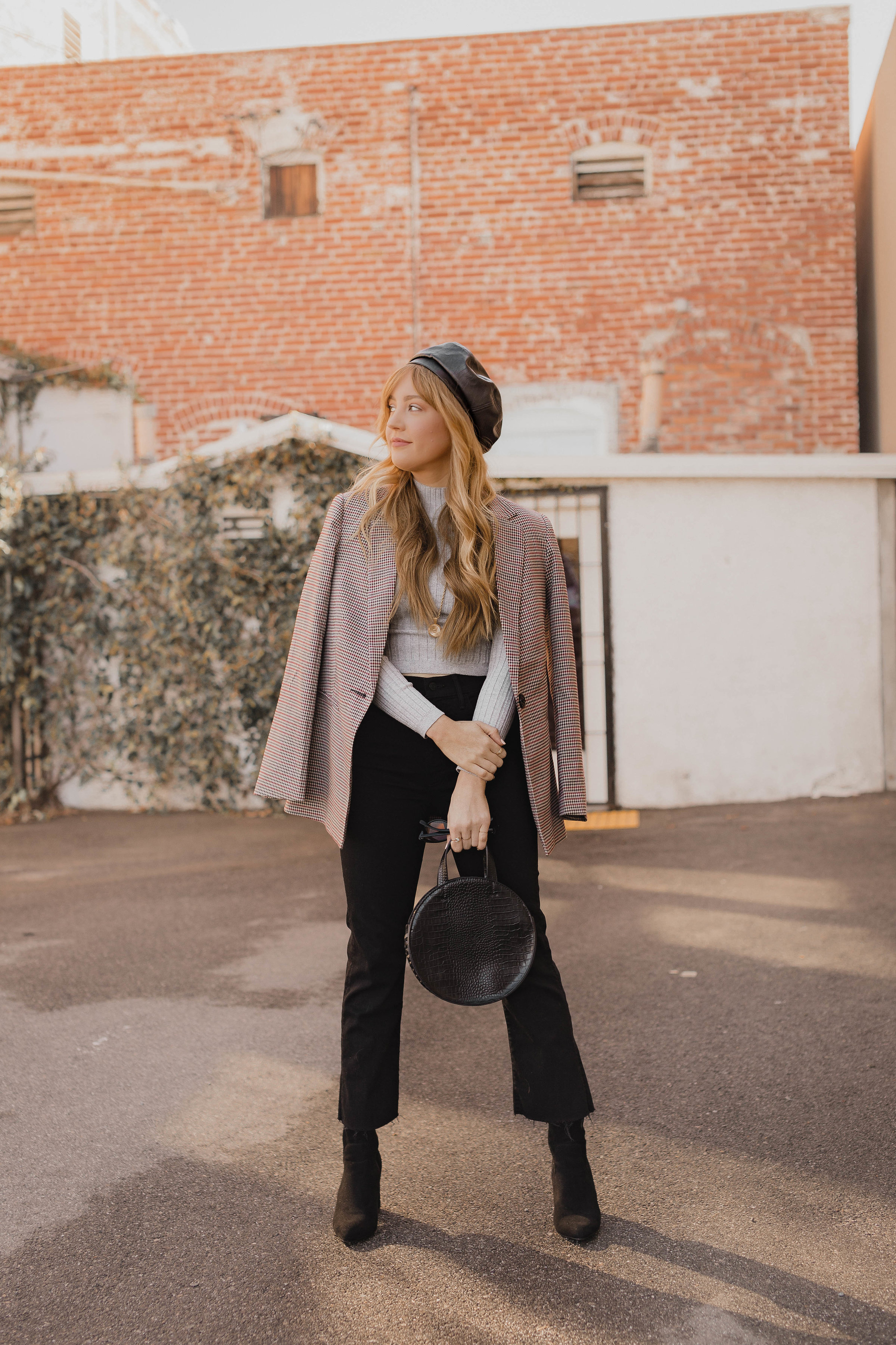 trendy fashion pieces, hello hannah, hannah hagler, how to style trendy pieces, checked blazer, cropped flare, kick flare denim, how to style cropped flares, cat eye sunglasses, retro cat eye sunglasses, vegan leather beret. vegan beret, vegan fashion blogger, vegan fashion