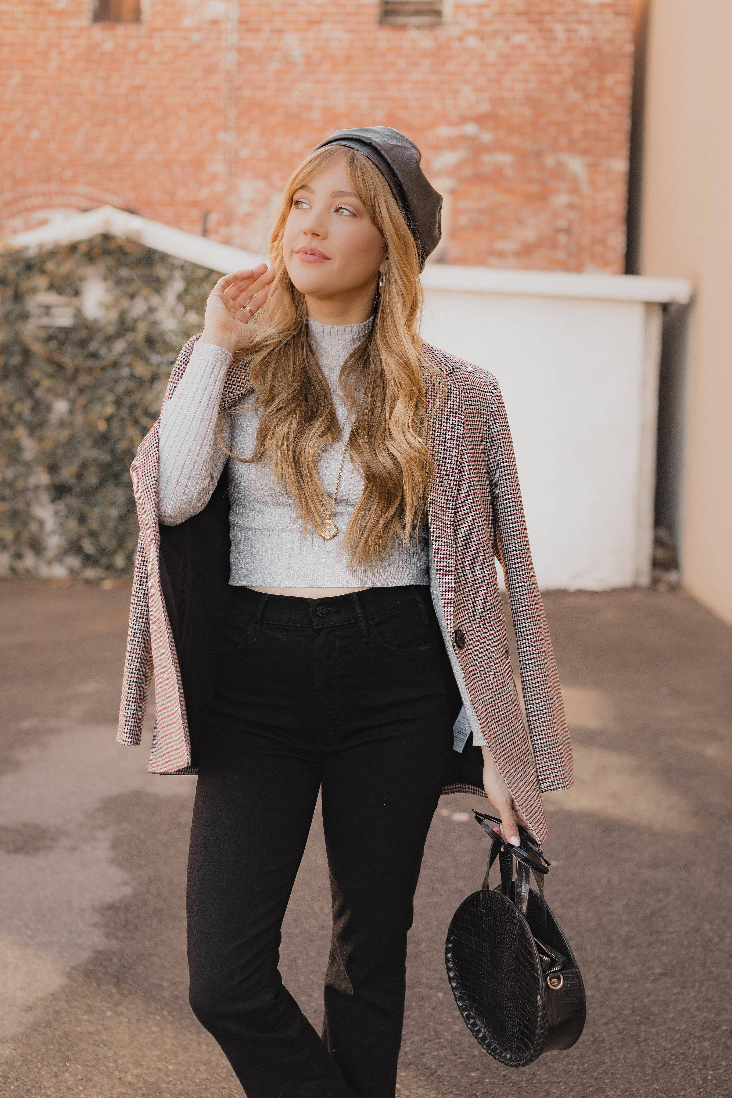 trendy fashion pieces, hello hannah, hannah hagler, how to style trendy pieces, checked blazer, cropped flare, kick flare denim, how to style cropped flares, cat eye sunglasses, retro cat eye sunglasses, vegan leather beret. vegan beret, vegan fashion blogger, vegan fashion