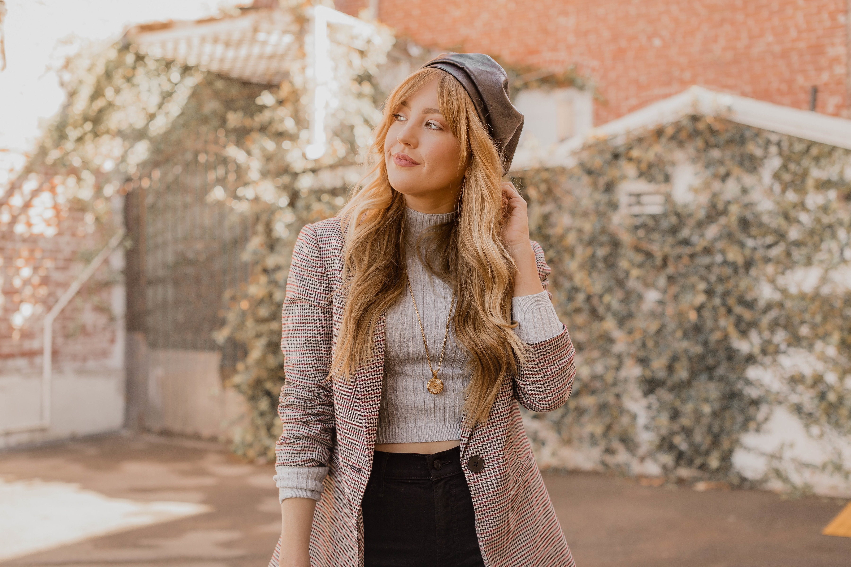 trendy fashion pieces, hello hannah, hannah hagler, how to style trendy pieces, checked blazer, cropped flare, kick flare denim, how to style cropped flares, cat eye sunglasses, retro cat eye sunglasses, vegan leather beret. vegan beret, vegan fashion blogger, vegan fashion