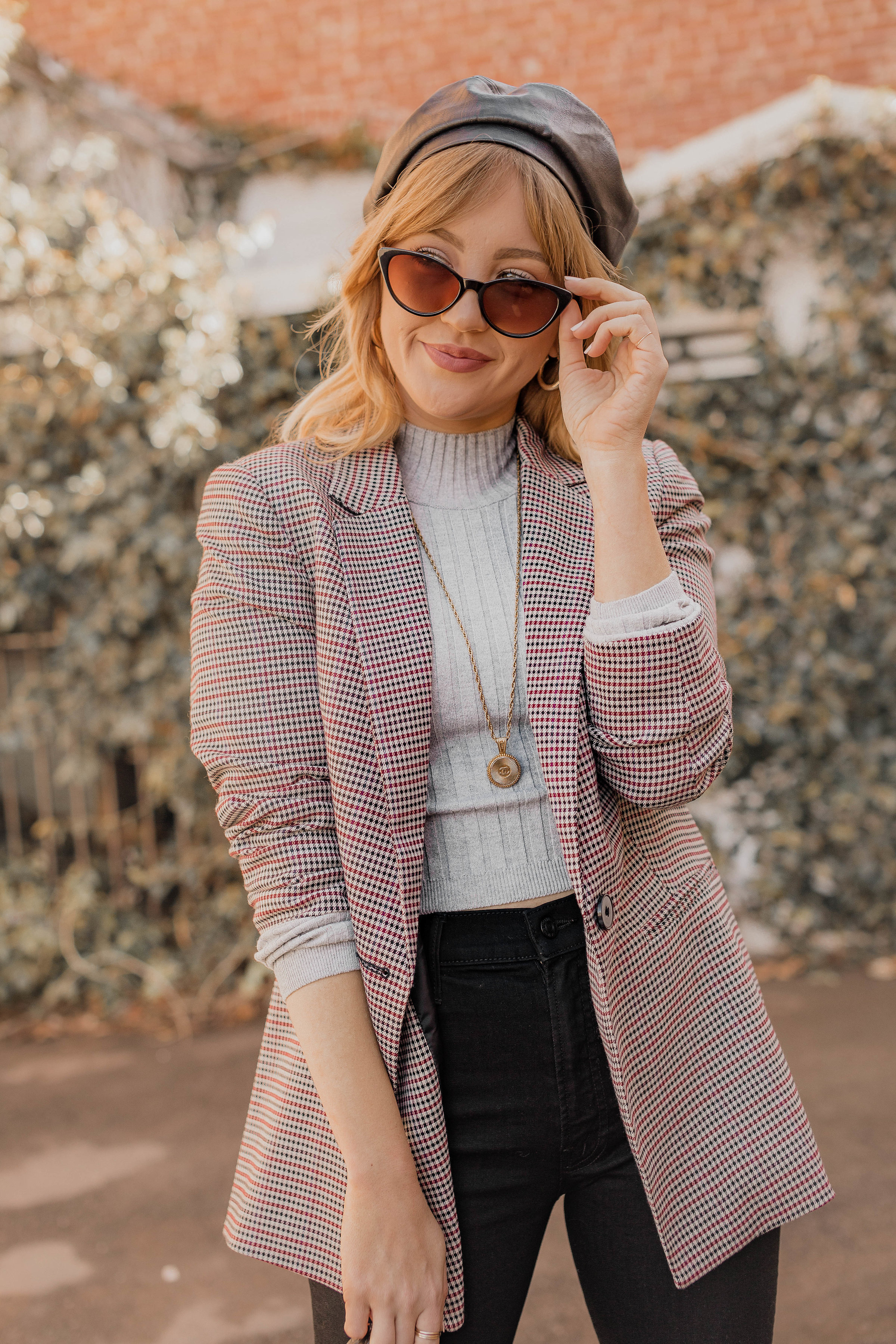 trendy fashion pieces, hello hannah, hannah hagler, how to style trendy pieces, checked blazer, cropped flare, kick flare denim, how to style cropped flares, cat eye sunglasses, retro cat eye sunglasses, vegan leather beret. vegan beret, vegan fashion blogger, vegan fashion